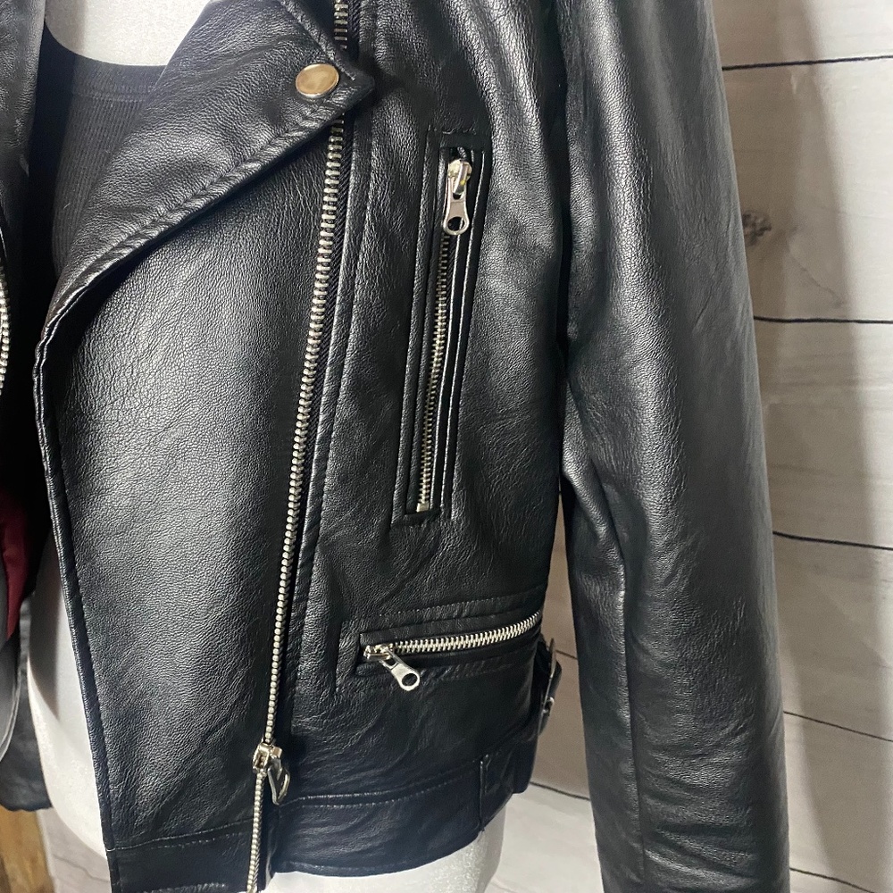 Leather Jacket - Picture 5 of 5
